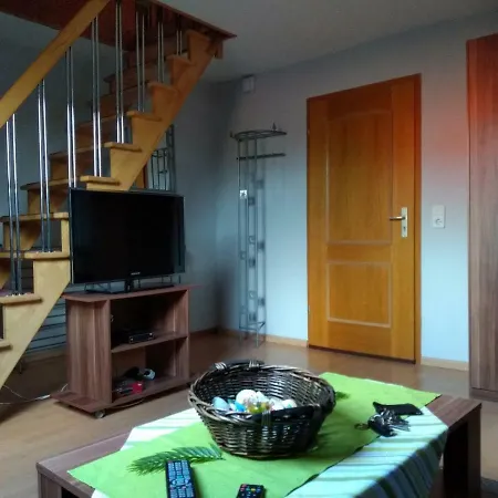 Dachgeschosswohnung Mit Garten * Schortens